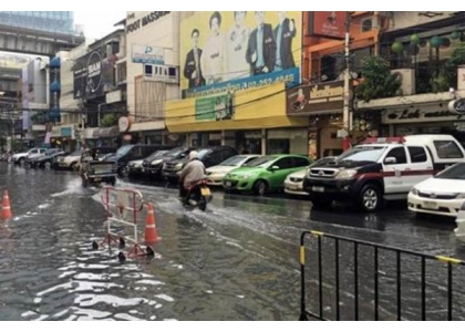 2017–05-17  泰国曼谷暴雨致积水部分学校停课一天